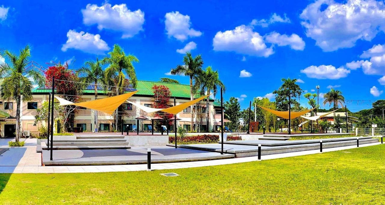 Luisita Central Park Hotel Tarlac City Exterior photo