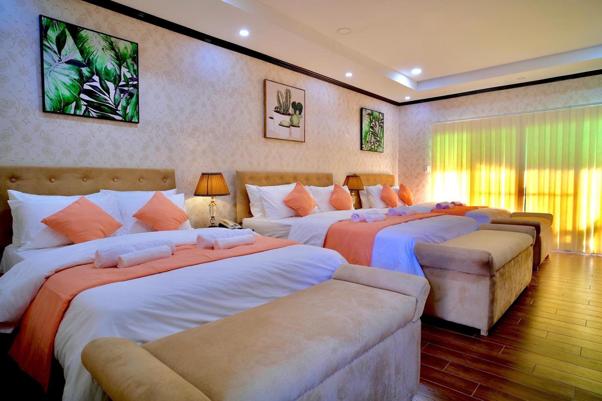 Luisita Central Park Hotel Tarlac City Room photo