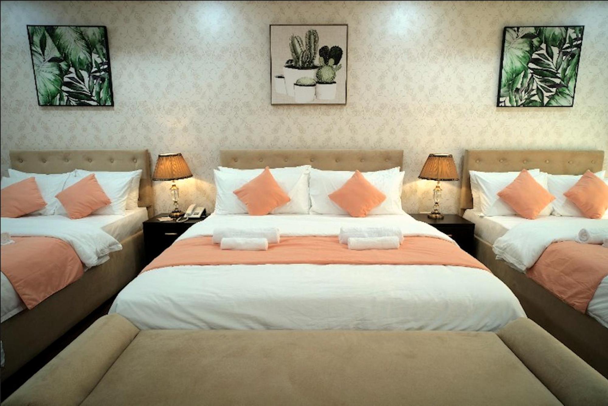 Luisita Central Park Hotel Tarlac City Room photo