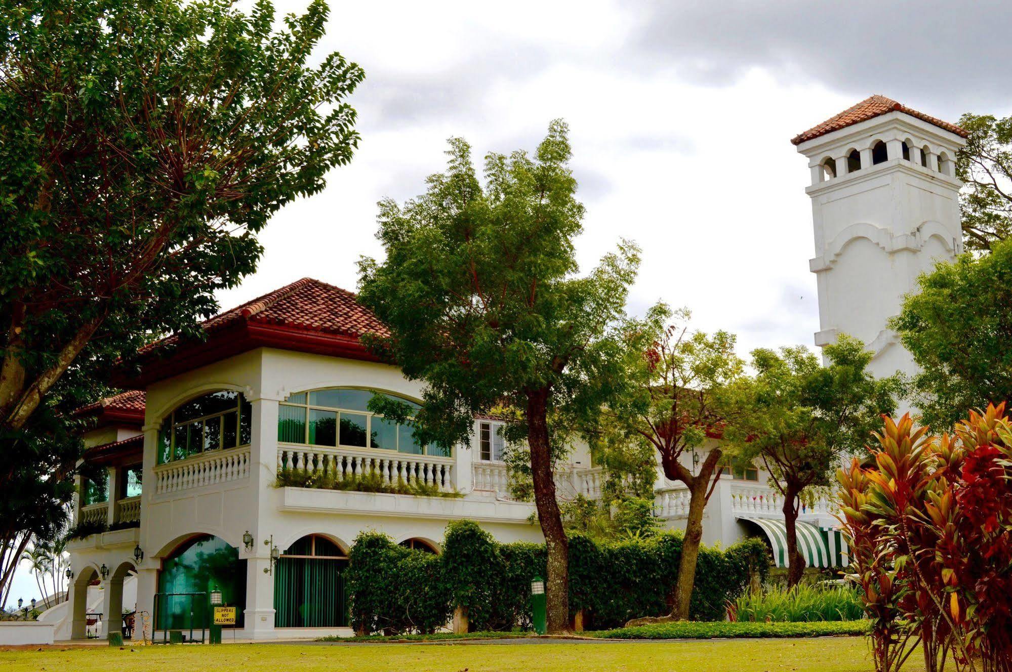 Luisita Central Park Hotel Tarlac City Exterior photo